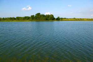 lamar-county-ranch-568_hay_lake_small-7
